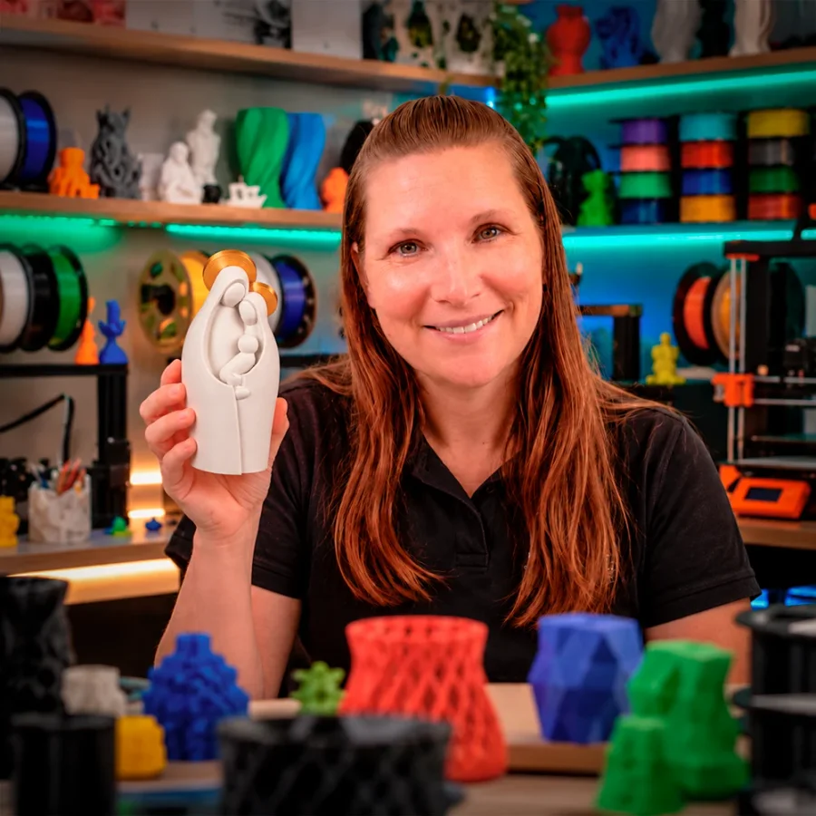 Ashley Lee, instructor of the Local Sales course